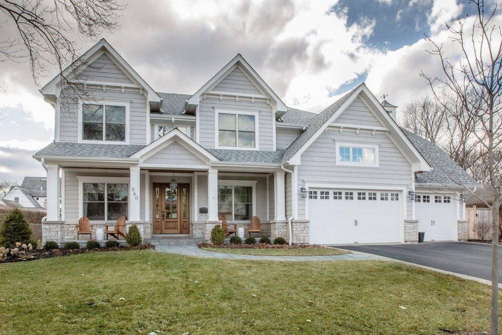 James Hardie Plank Siding in Pearl Gray Siding contractors in Boise, ID - working with siding planks, panels, shingles